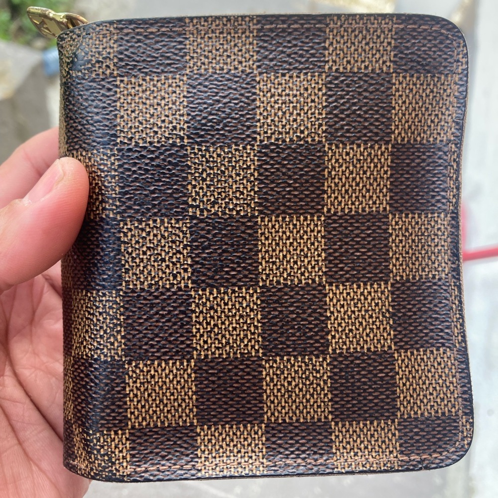 Louis Vuitton Compact Wallet - Picture 6 of 14